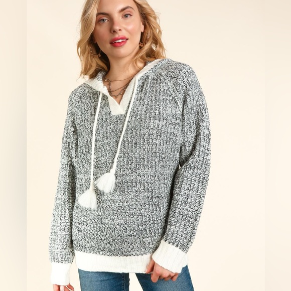 Women’s Charcoal & Ivory Two Tone Ribbed Hooded Tassel Drawstring Sweater - Picture 6 of 9